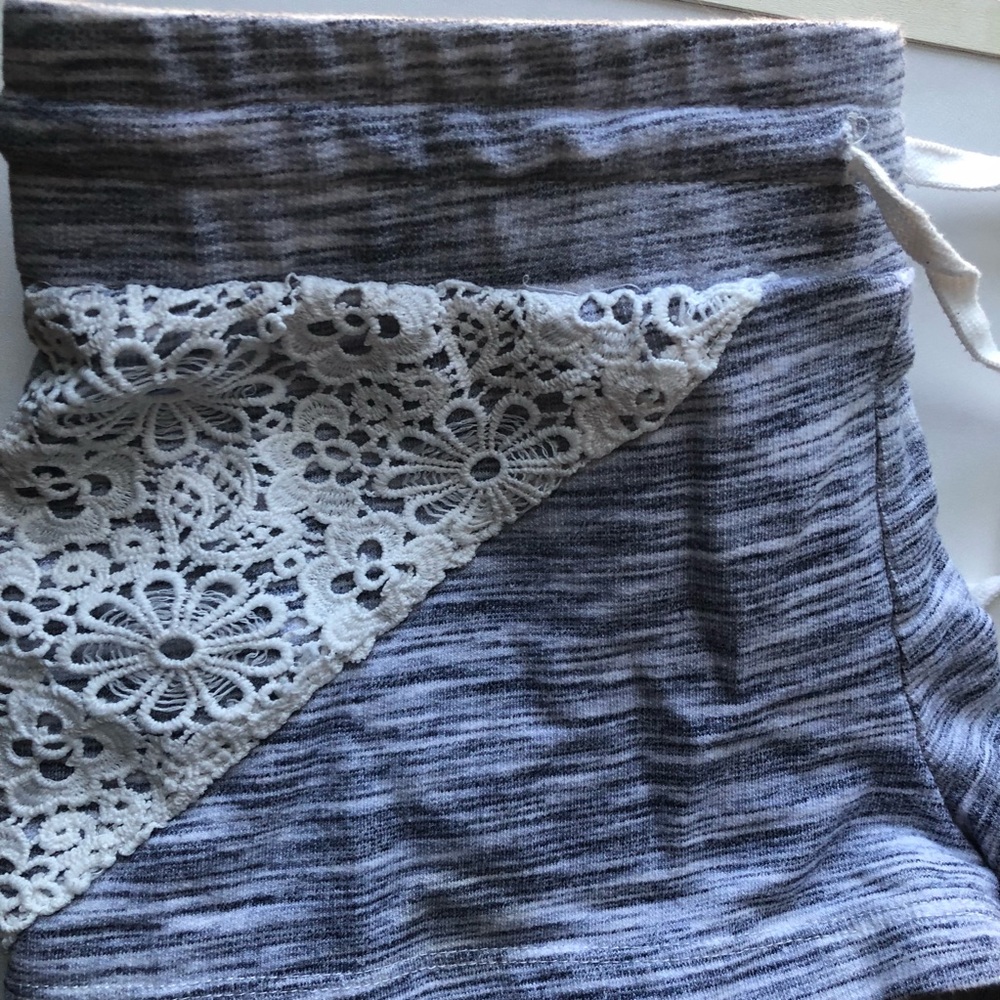 Adjustable comfort shorts // lace shorts // child